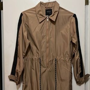 Cotton on tan parachute boiler jumpsuit overalls jogger pant size medium NWT